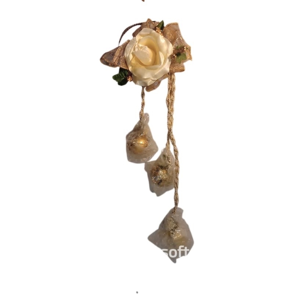 Decorative door hanger